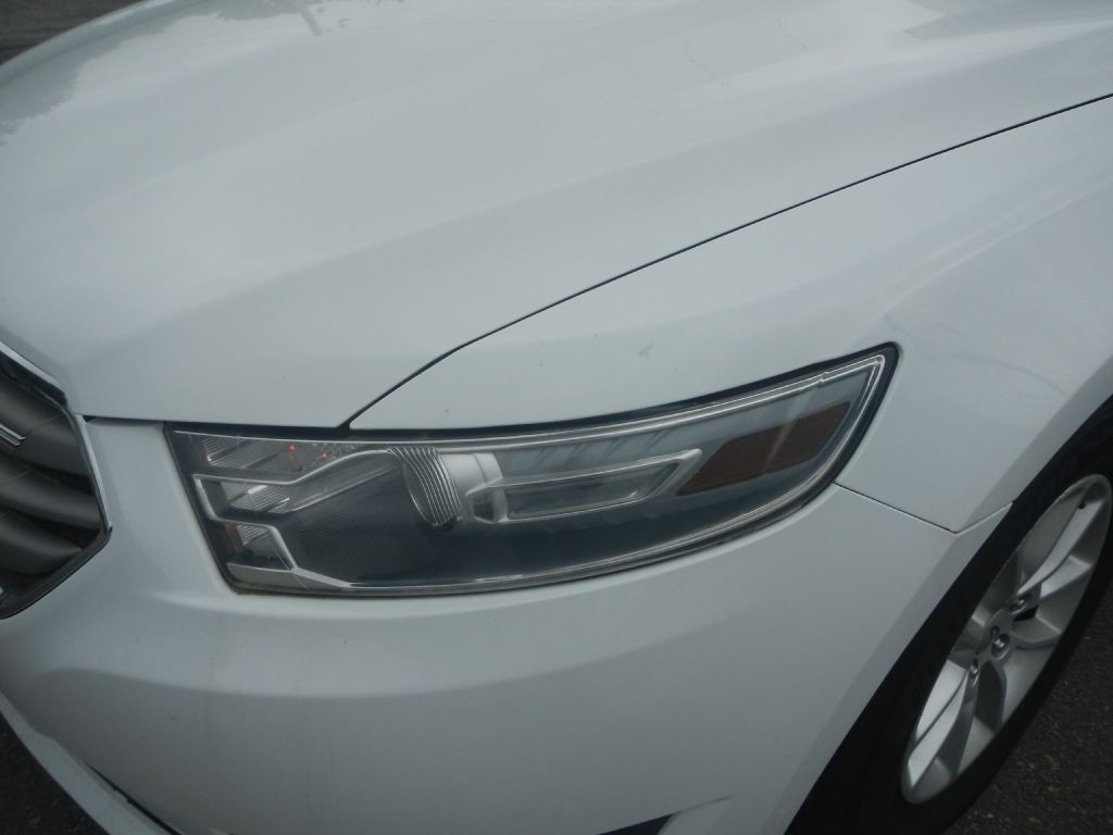 2014 Ford Taurus Image 37