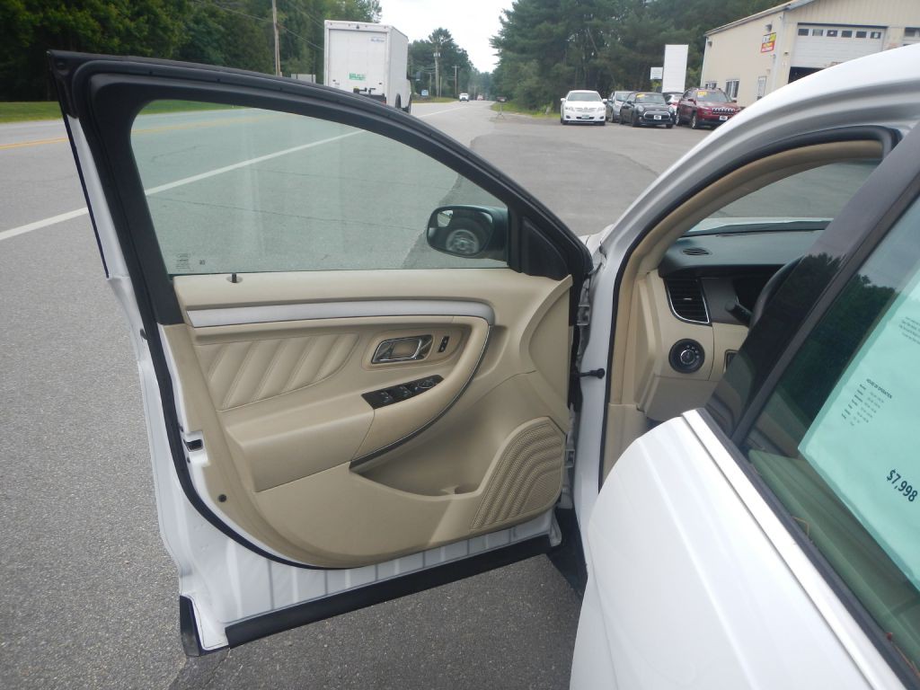 2014 Ford Taurus Image 48