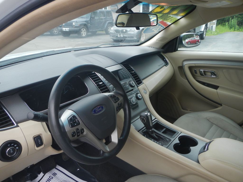 2014 Ford Taurus Image 51