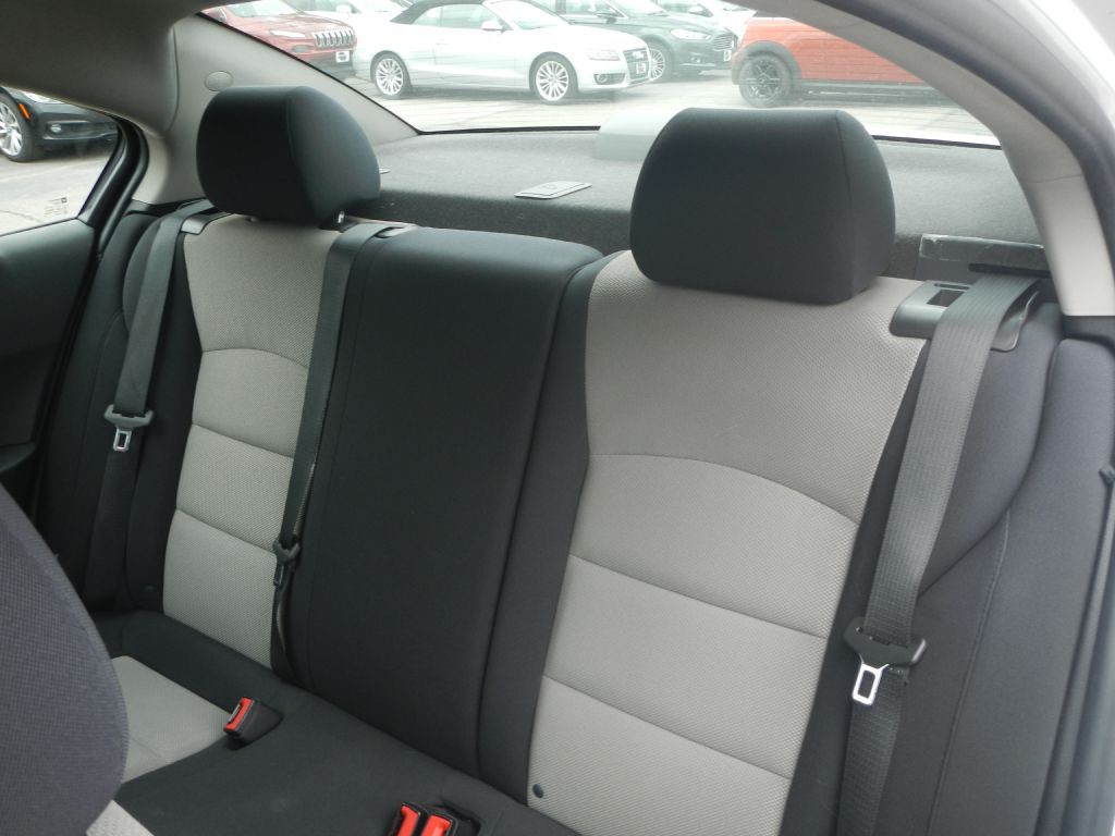 2016 Chevrolet Cruze Image 4