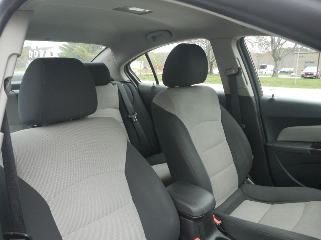 2016 Chevrolet Cruze Image 7