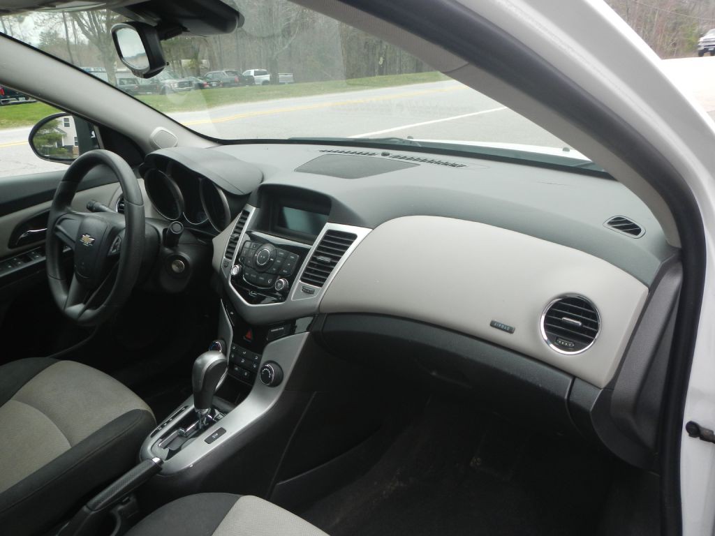 2016 Chevrolet Cruze Image 8