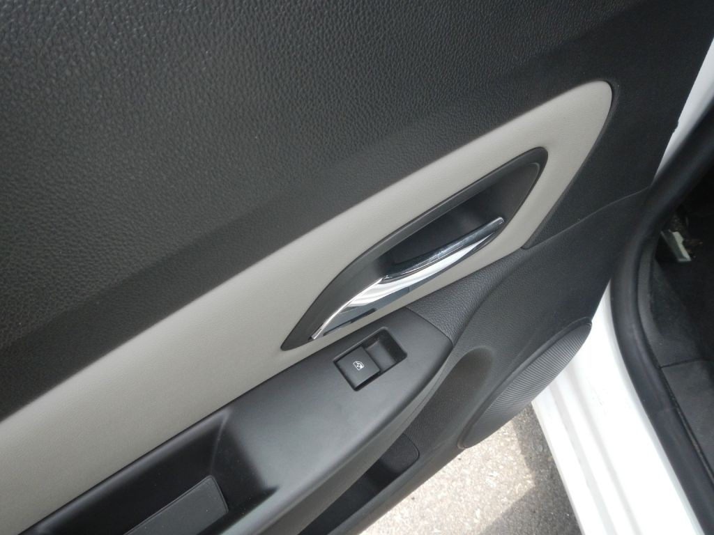 2016 Chevrolet Cruze Image 24