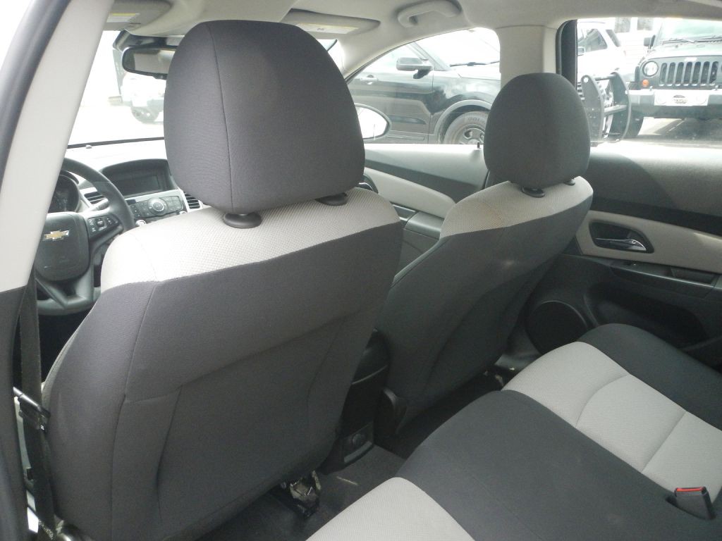 2016 Chevrolet Cruze Image 27