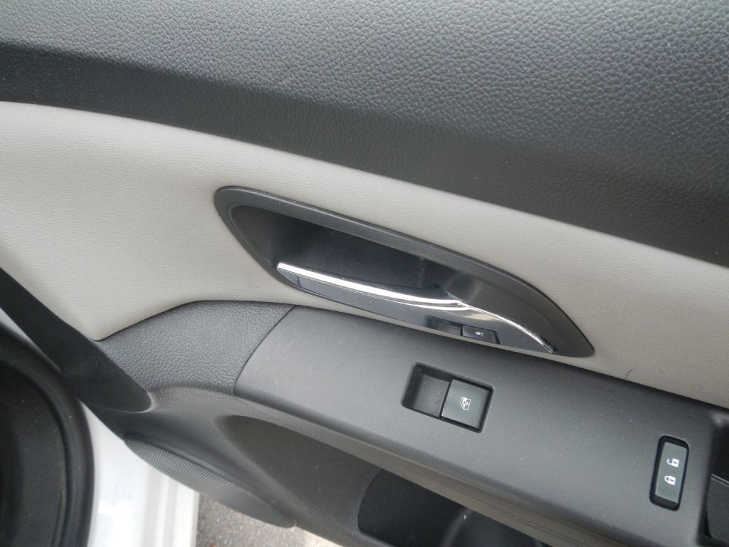 2016 Chevrolet Cruze Image 44