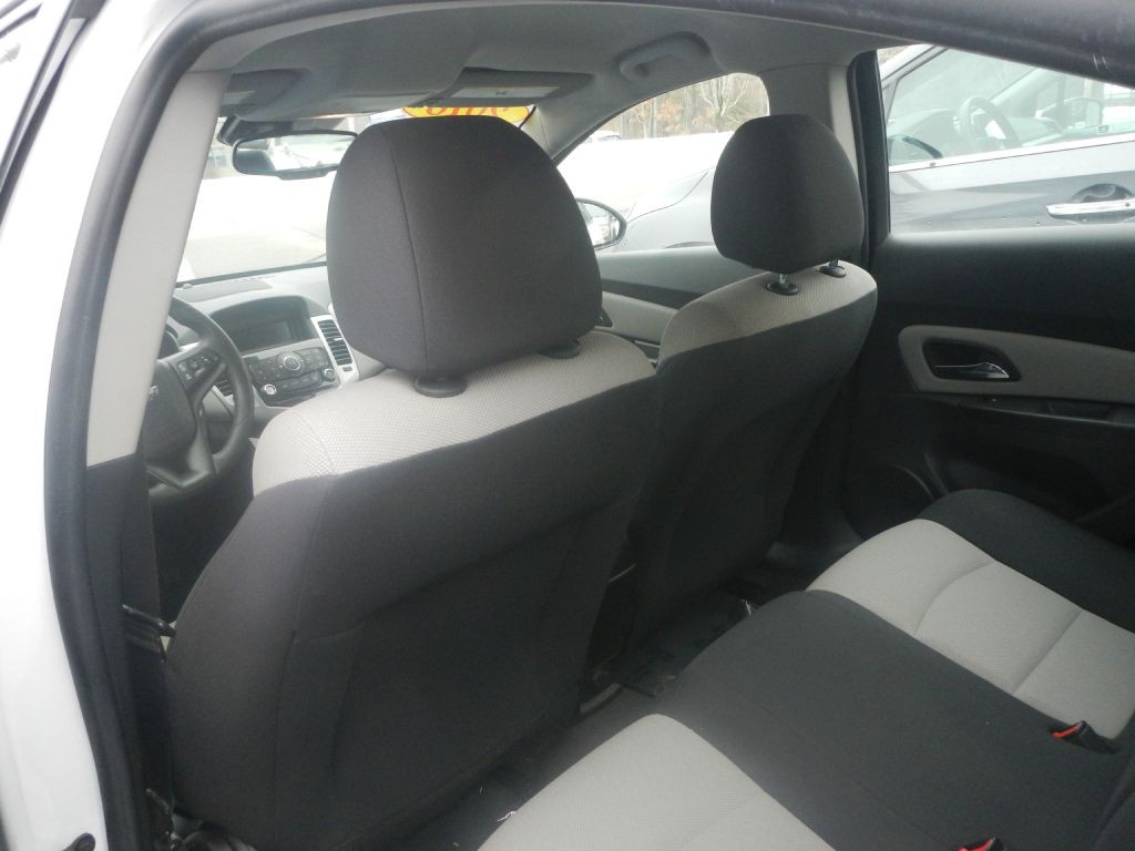 2016 Chevrolet Cruze Image 10