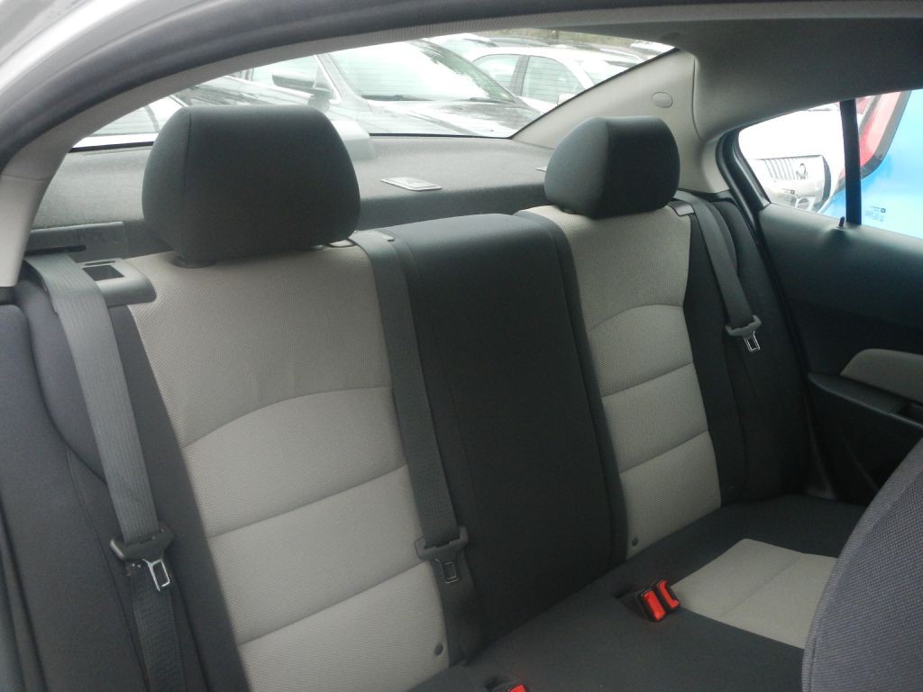 2016 Chevrolet Cruze Image 15