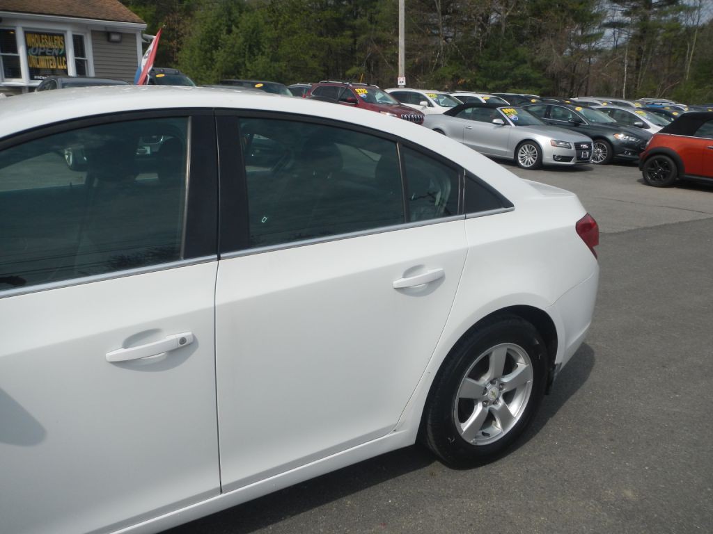 2015 Chevrolet Cruze Image 11