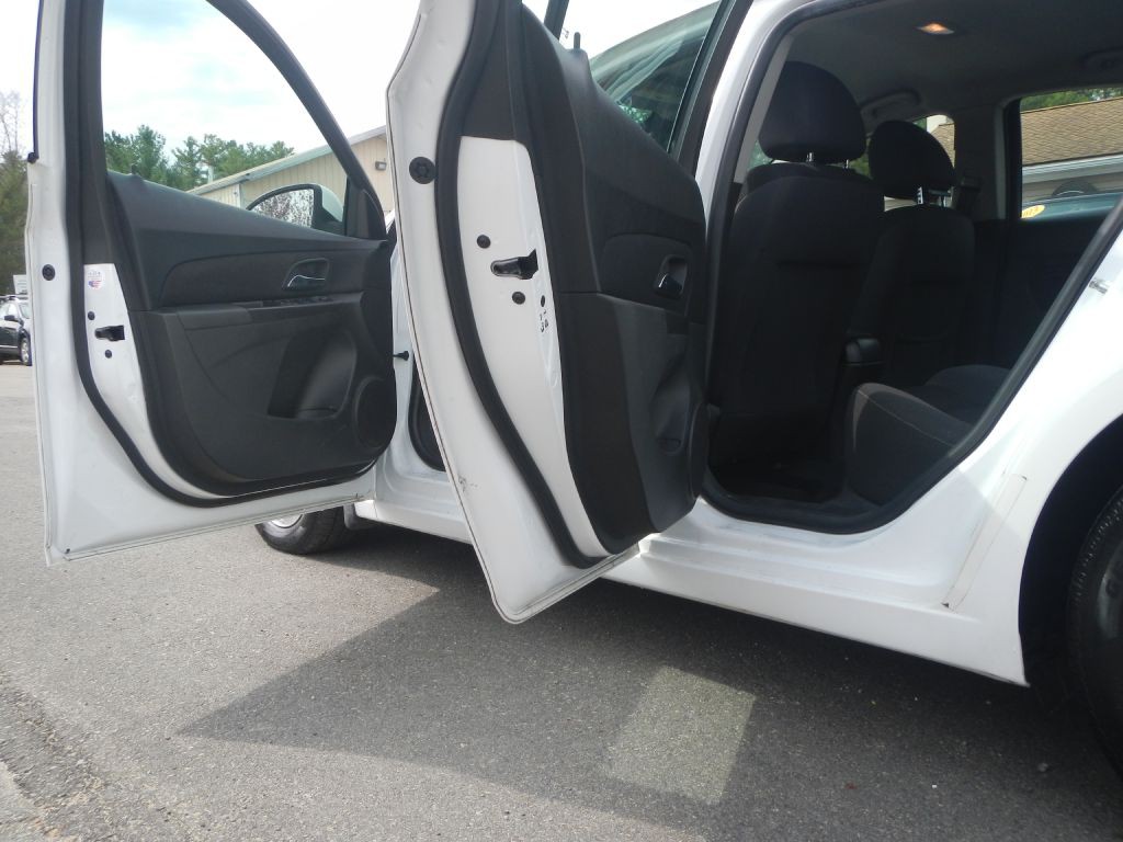 2015 Chevrolet Cruze Image 14