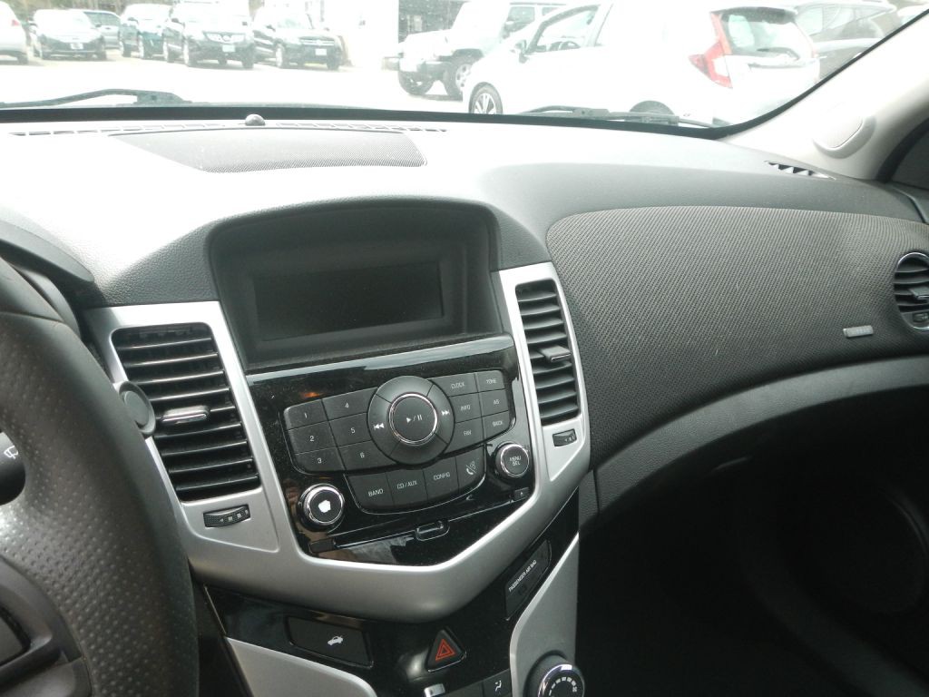 2015 Chevrolet Cruze Image 21