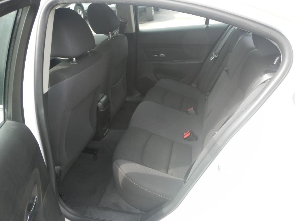 2015 Chevrolet Cruze Image 27