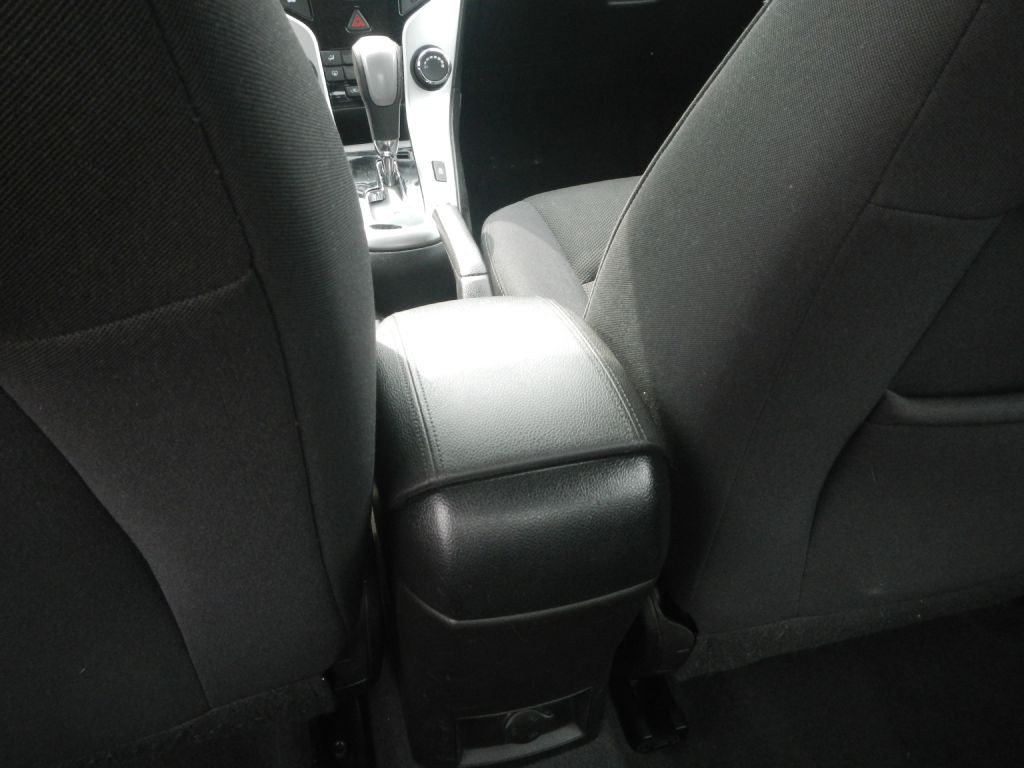 2015 Chevrolet Cruze Image 30