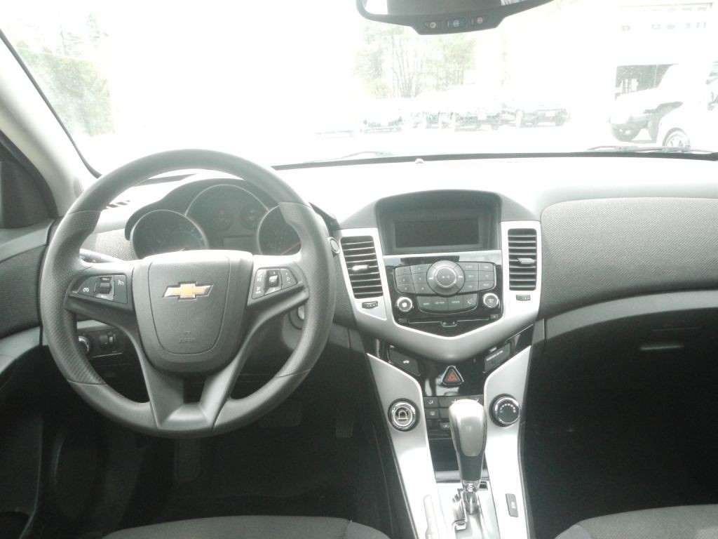 2015 Chevrolet Cruze Image 31