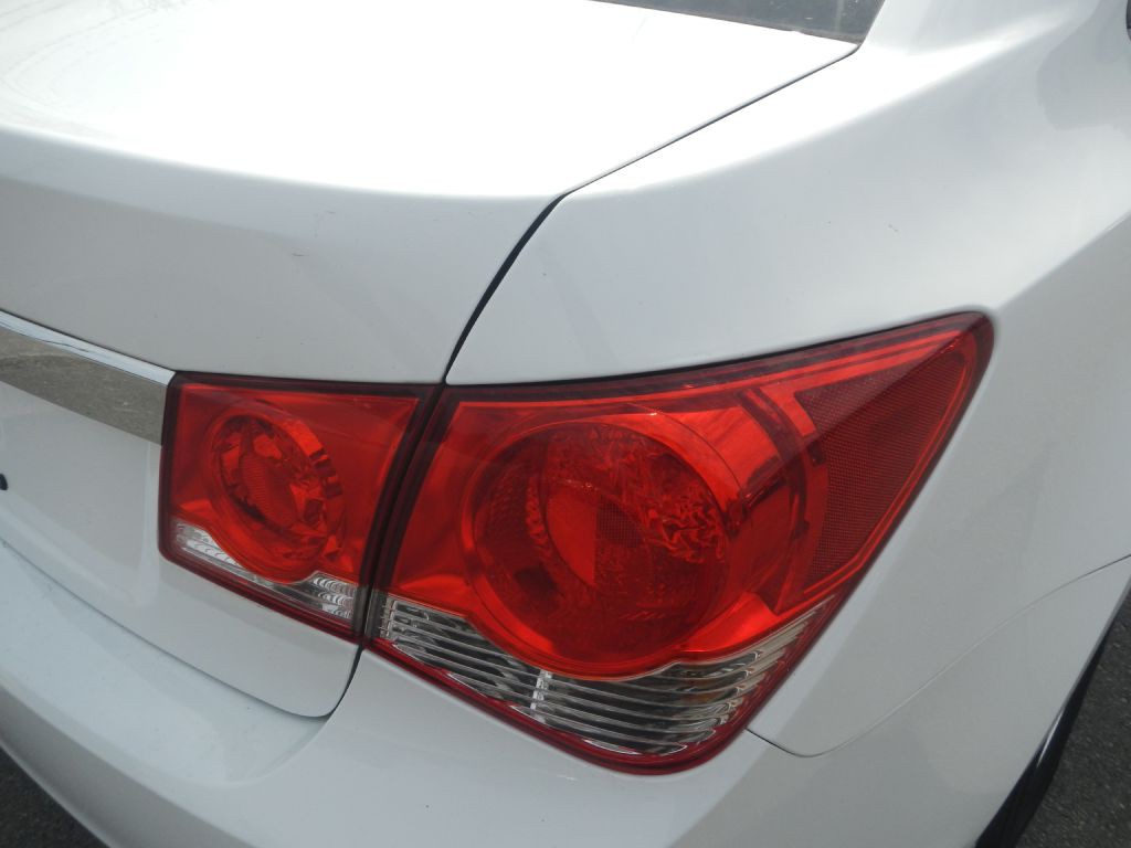 2015 Chevrolet Cruze Image 35