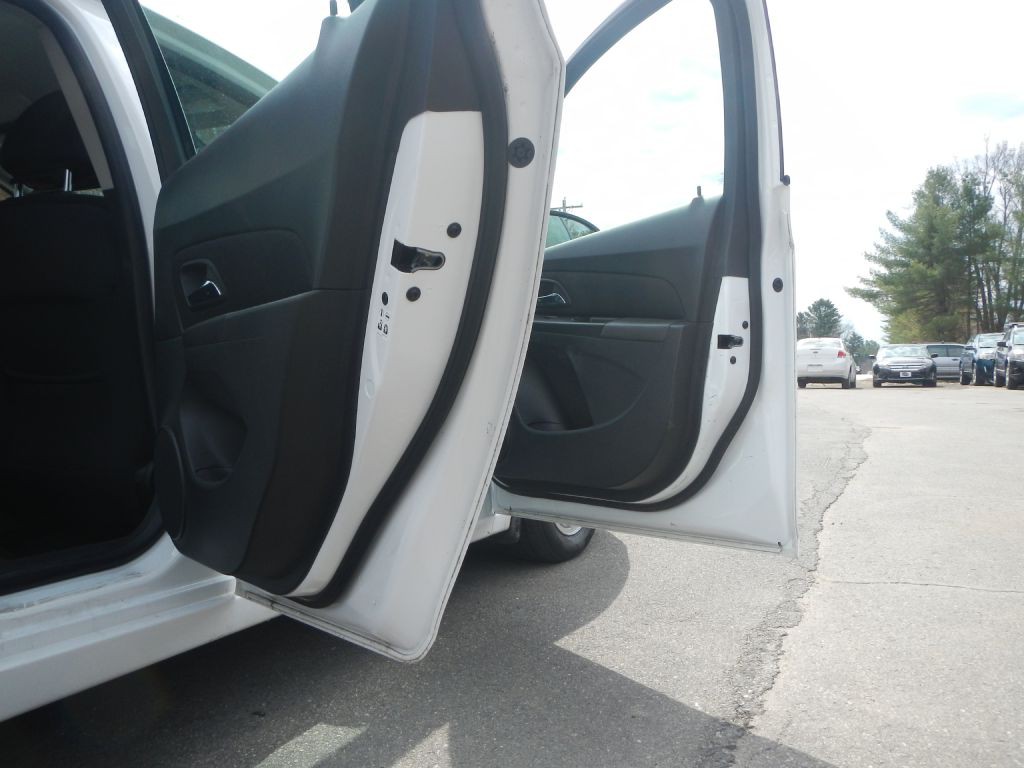 2015 Chevrolet Cruze Image 39