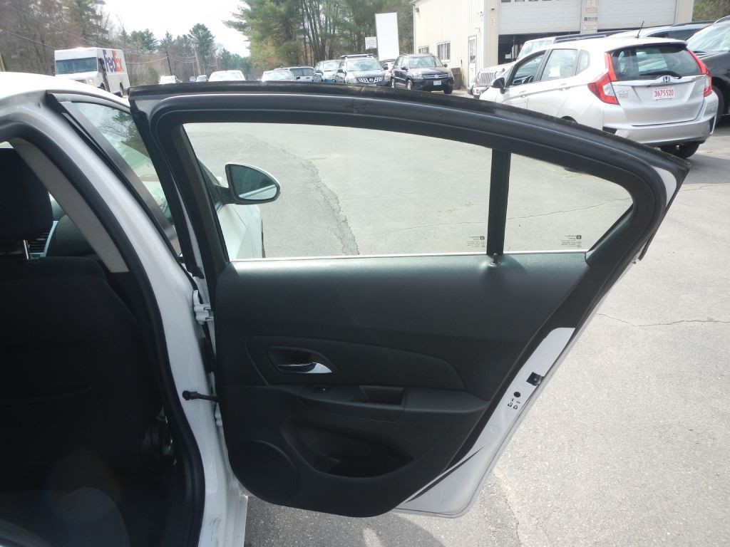 2015 Chevrolet Cruze Image 40