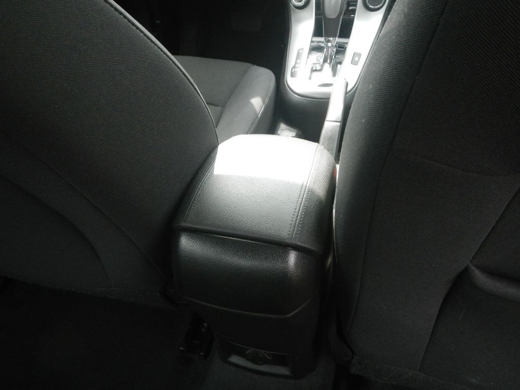 2015 Chevrolet Cruze Image 44