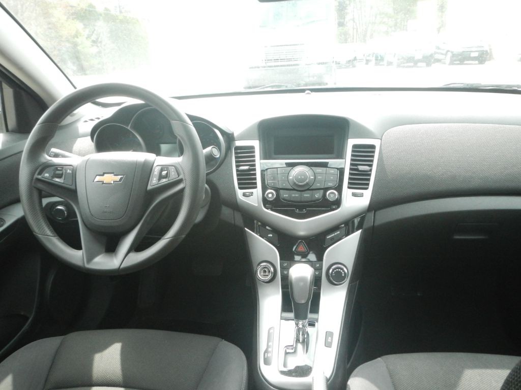 2015 Chevrolet Cruze Image 45