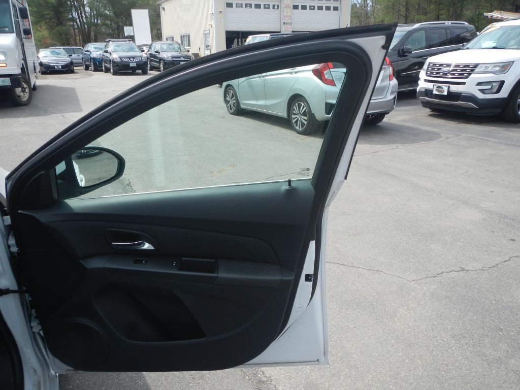 2015 Chevrolet Cruze Image 46