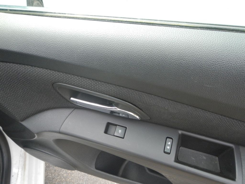 2015 Chevrolet Cruze Image 47