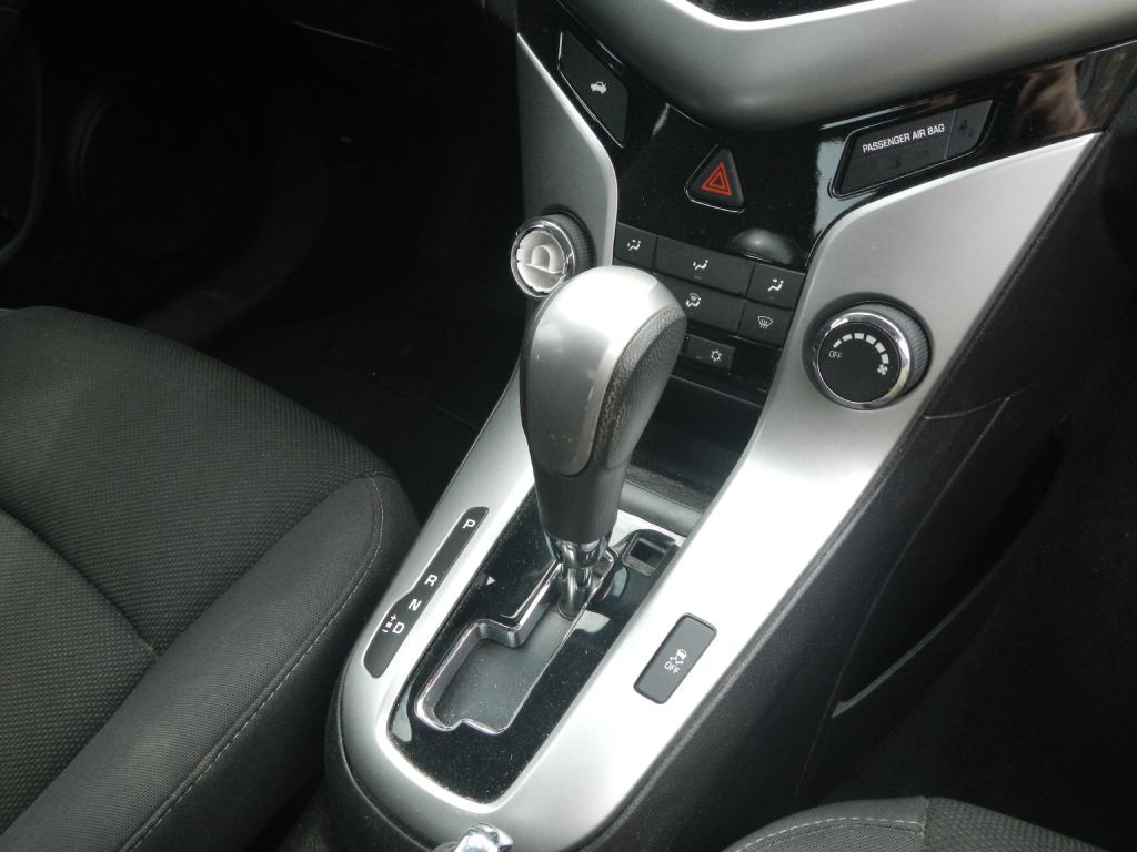 2015 Chevrolet Cruze Image 53