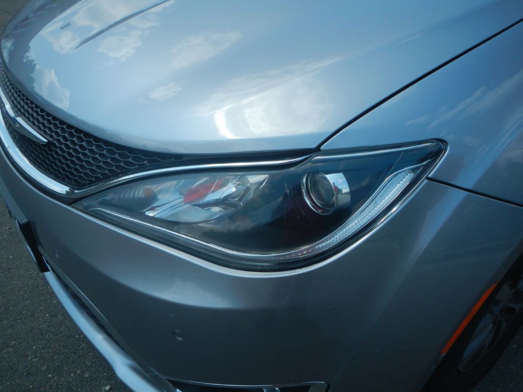 2019 Chrysler Pacifica Image 40