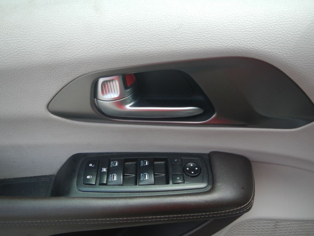 2019 Chrysler Pacifica Image 52