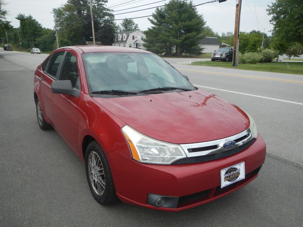 2010 Ford Focus Image 1