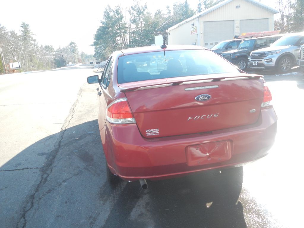 2010 Ford Focus Image 6