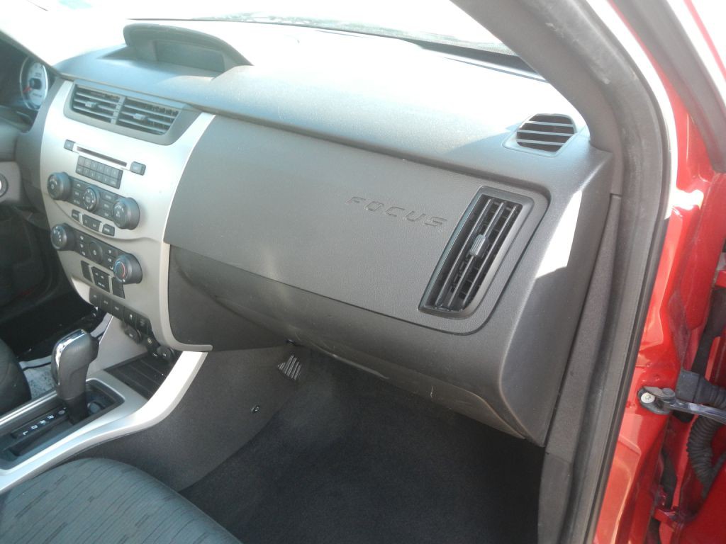 2010 Ford Focus Image 23