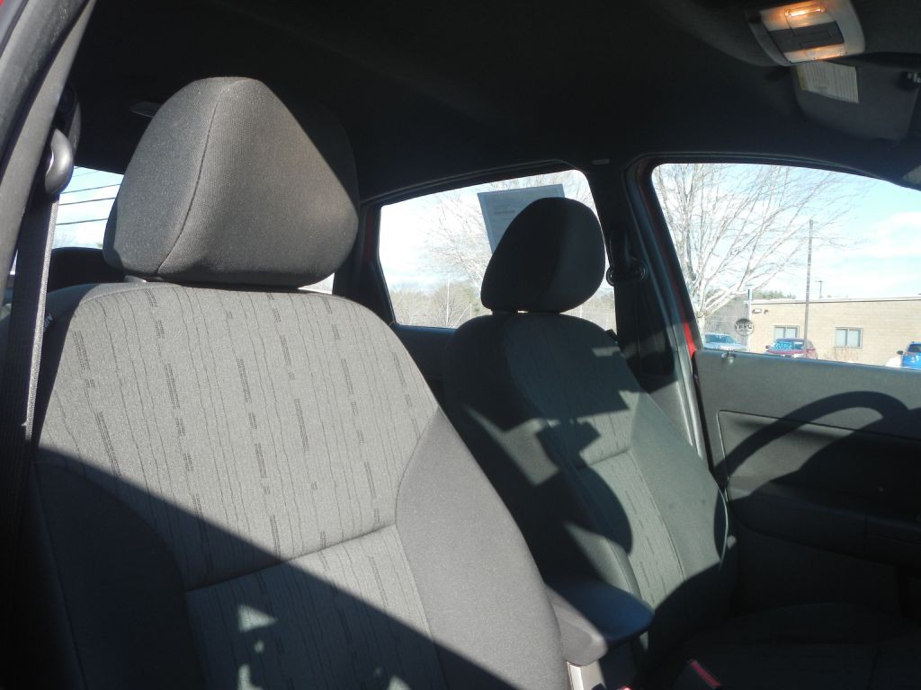 2010 Ford Focus Image 24