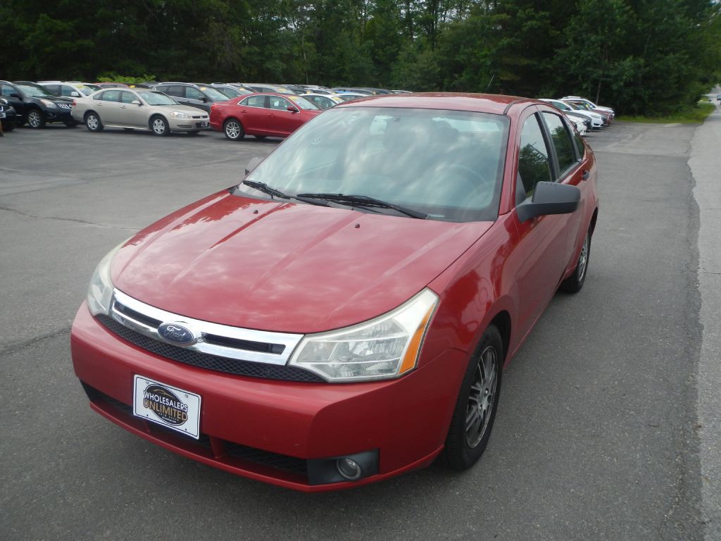 2010 Ford Focus Image 2