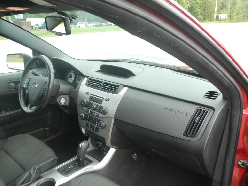 2010 Ford Focus Image 19