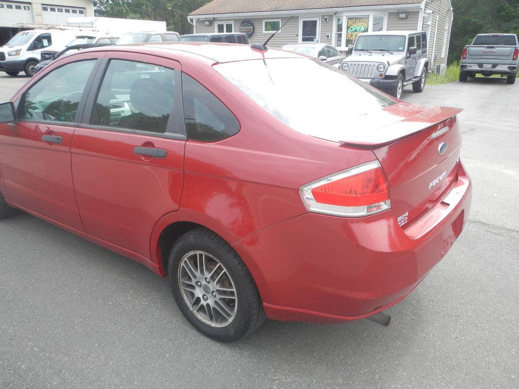2010 Ford Focus Image 35