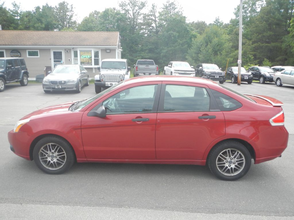 2010 Ford Focus Image 36