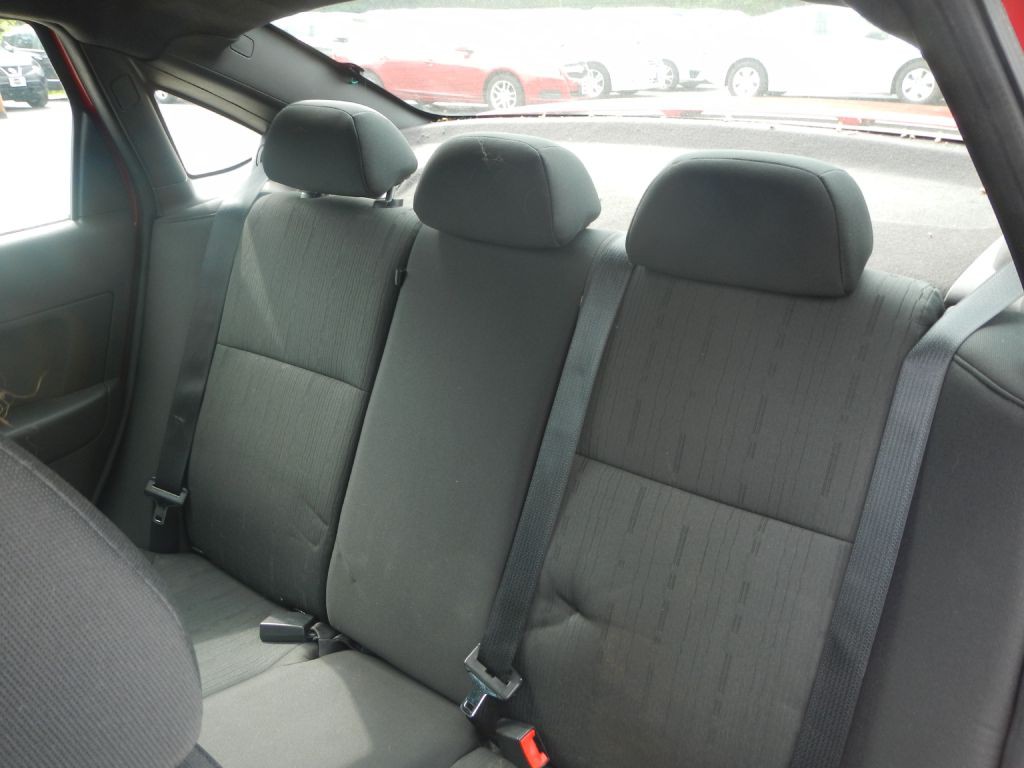 2010 Ford Focus Image 40