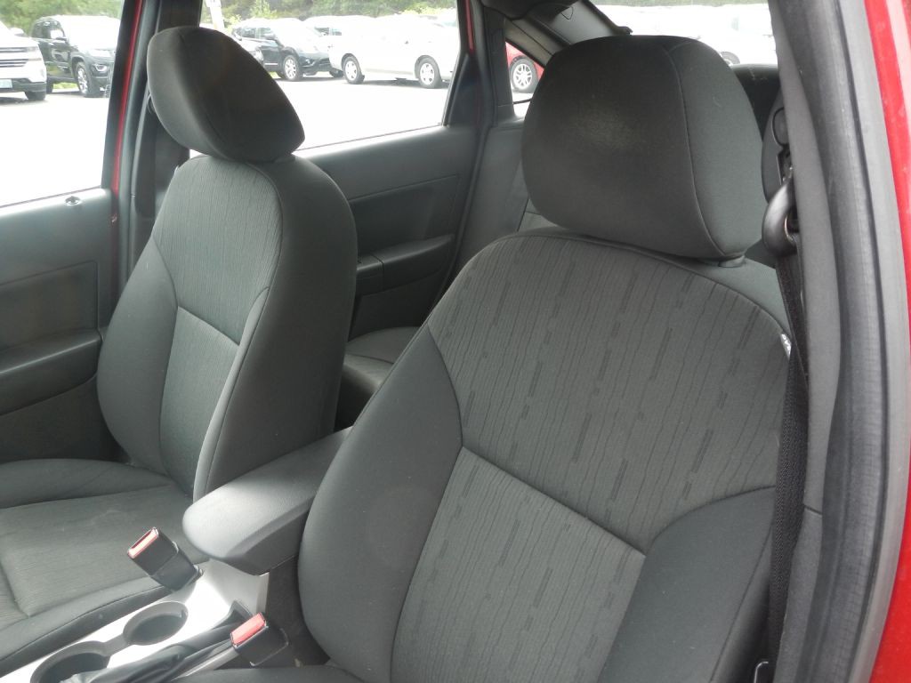 2010 Ford Focus Image 46