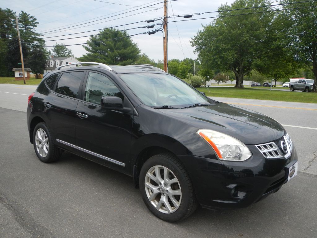 2011 Nissan Rogue Image 1