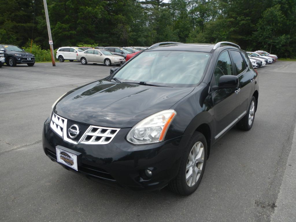 2011 Nissan Rogue Image 2