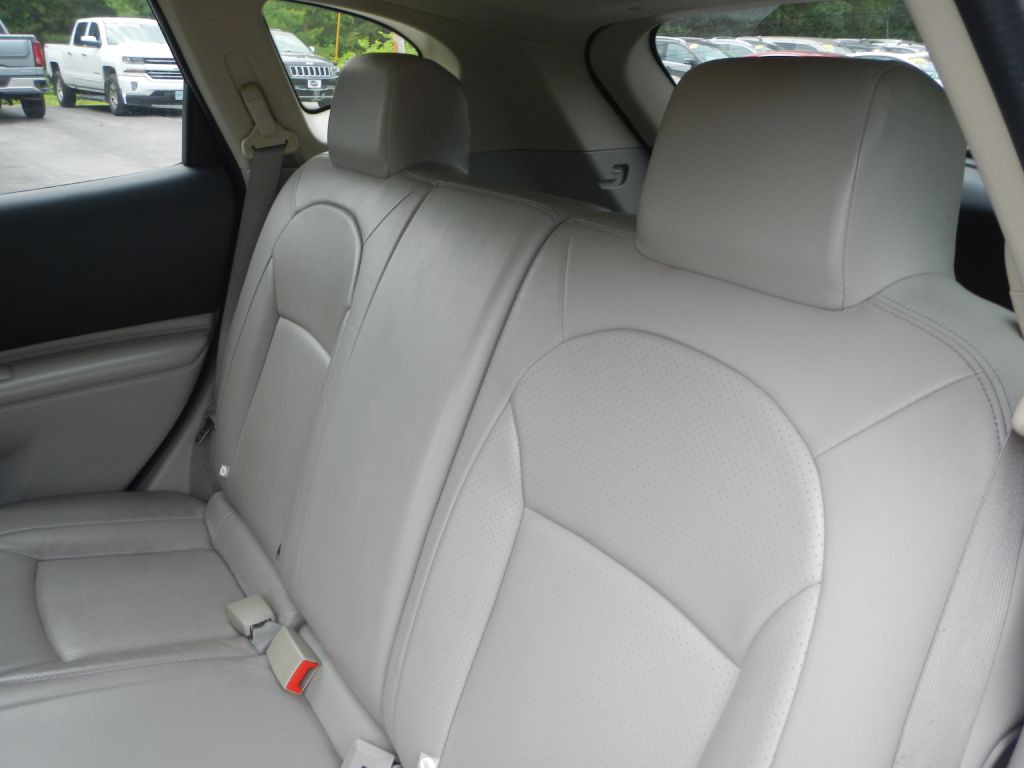 2011 Nissan Rogue Image 5