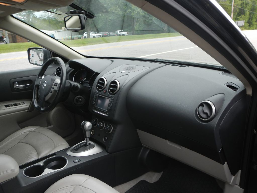 2011 Nissan Rogue Image 10