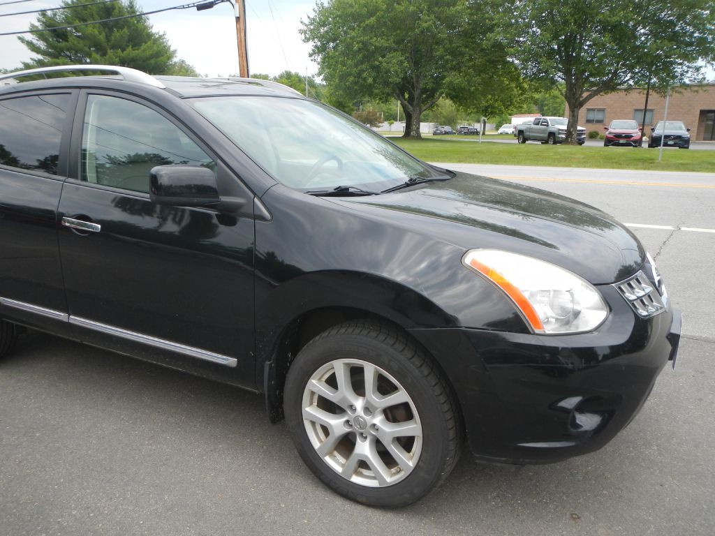 2011 Nissan Rogue Image 12