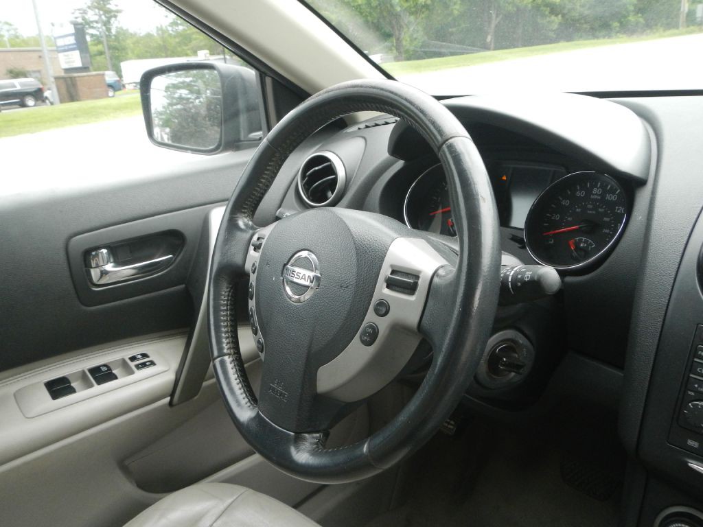 2011 Nissan Rogue Image 22