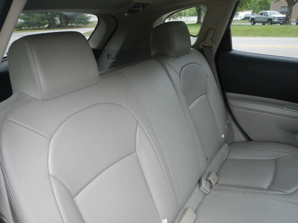 2011 Nissan Rogue Image 29