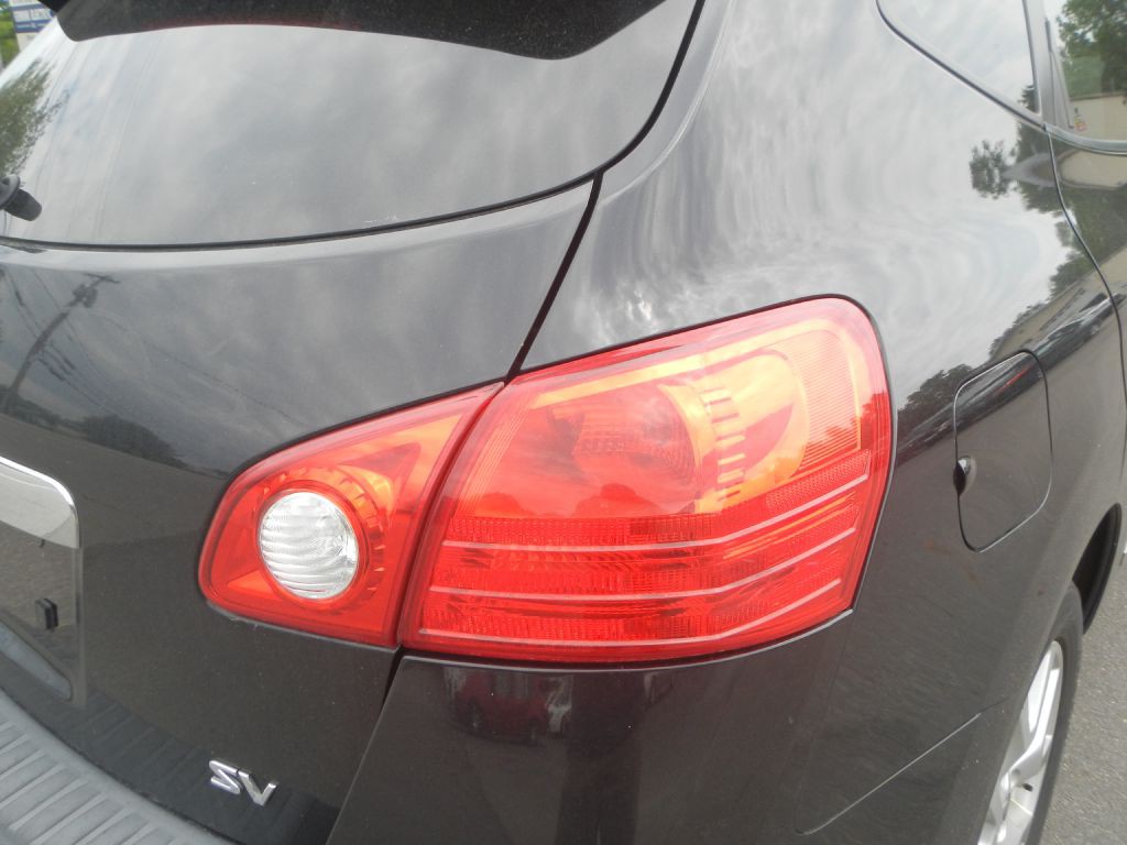 2011 Nissan Rogue Image 30