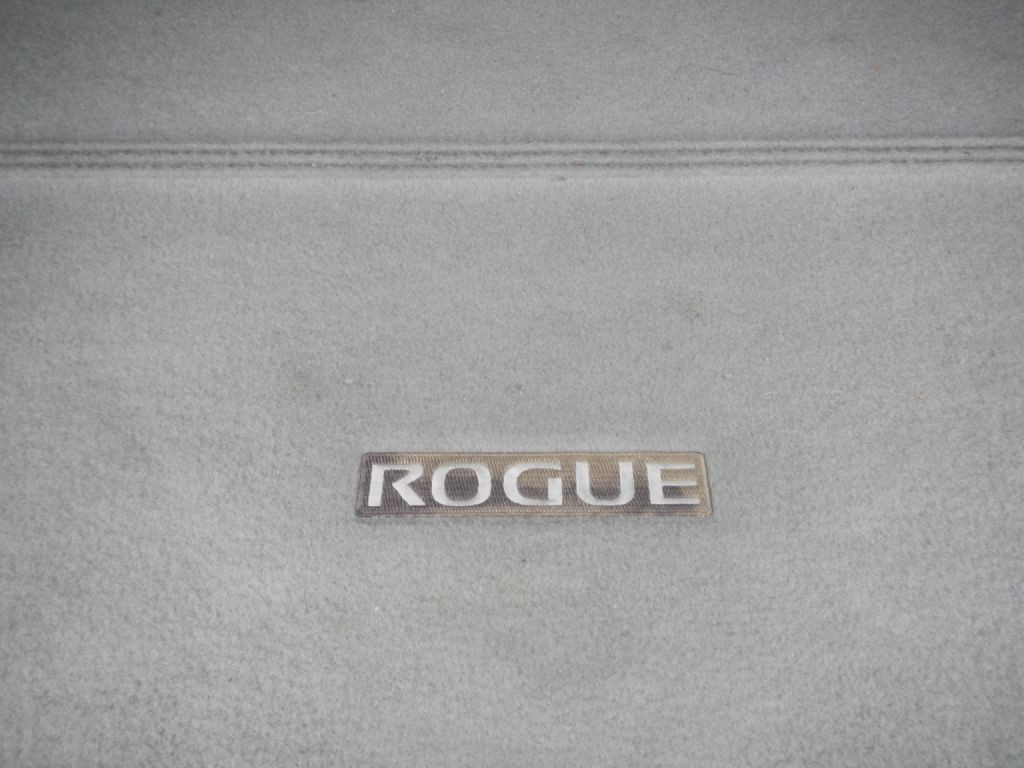 2011 Nissan Rogue Image 34