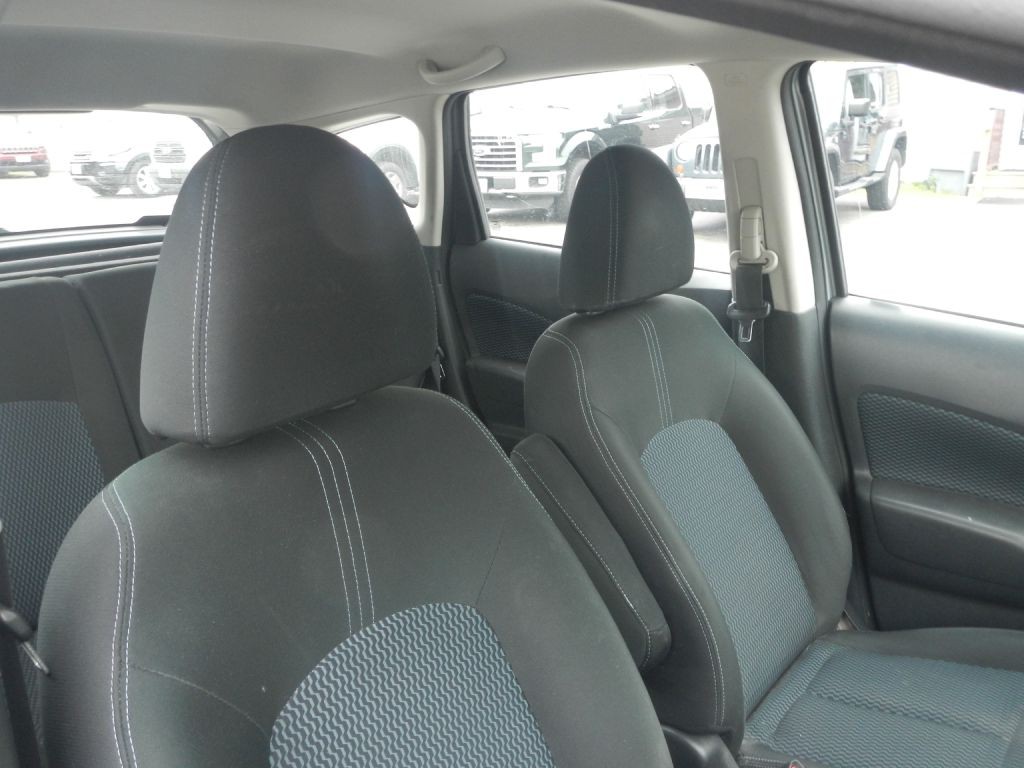 2014 Nissan Versa Image 3