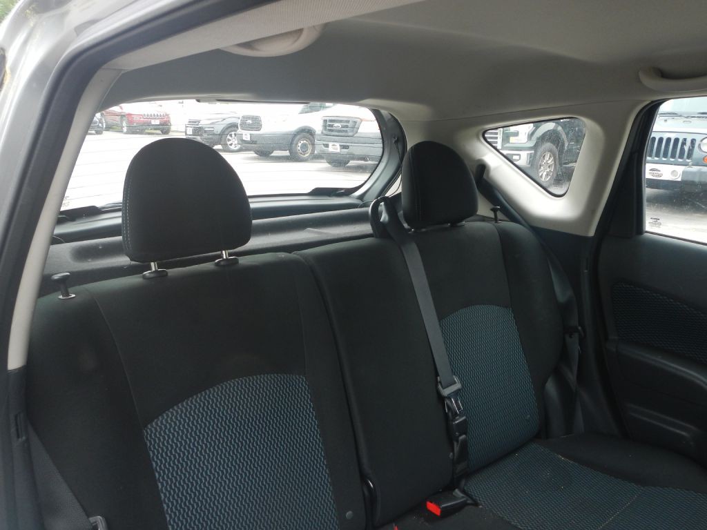 2014 Nissan Versa Image 5