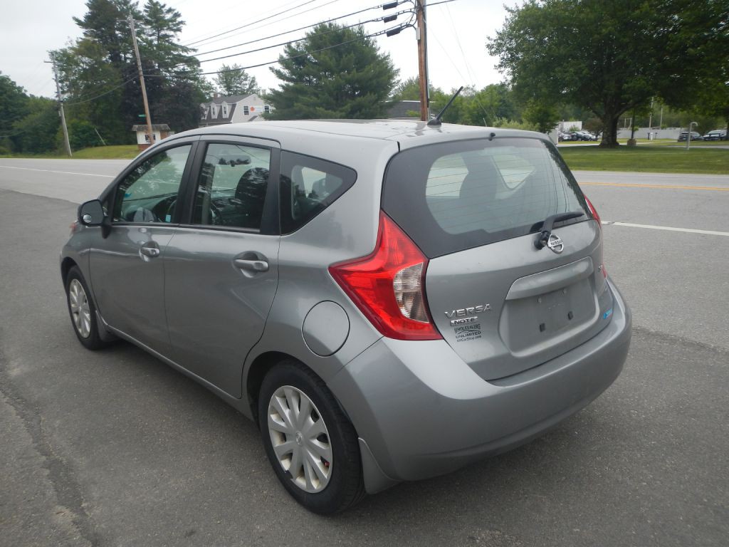 2014 Nissan Versa Image 7