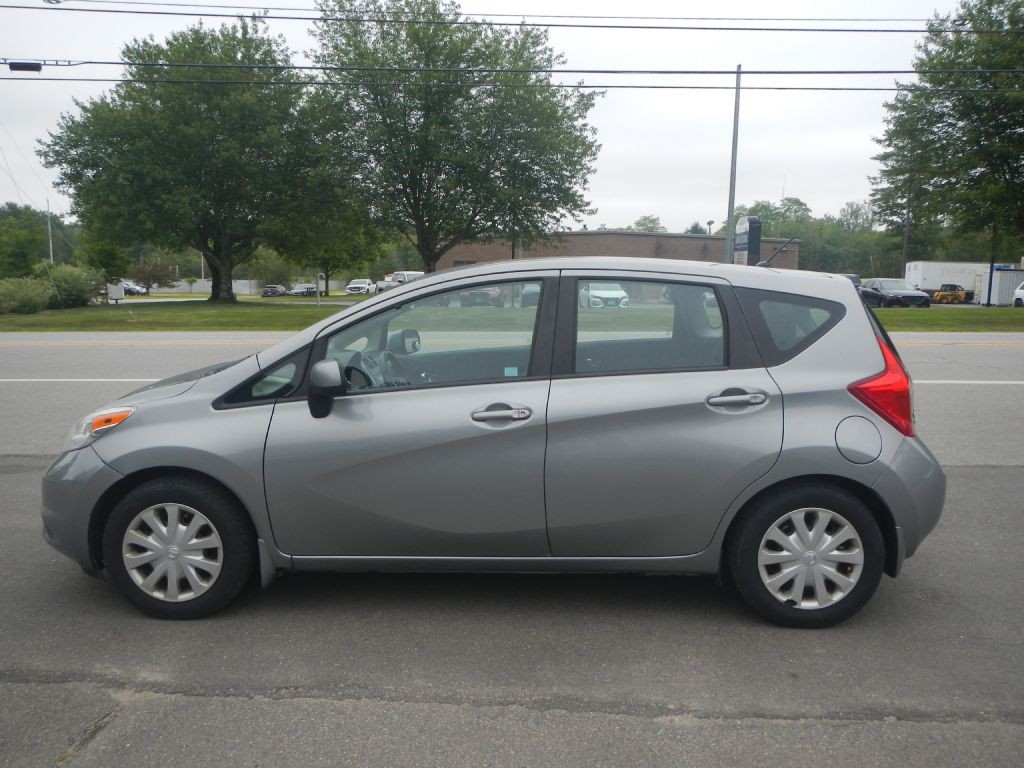 2014 Nissan Versa Image 15